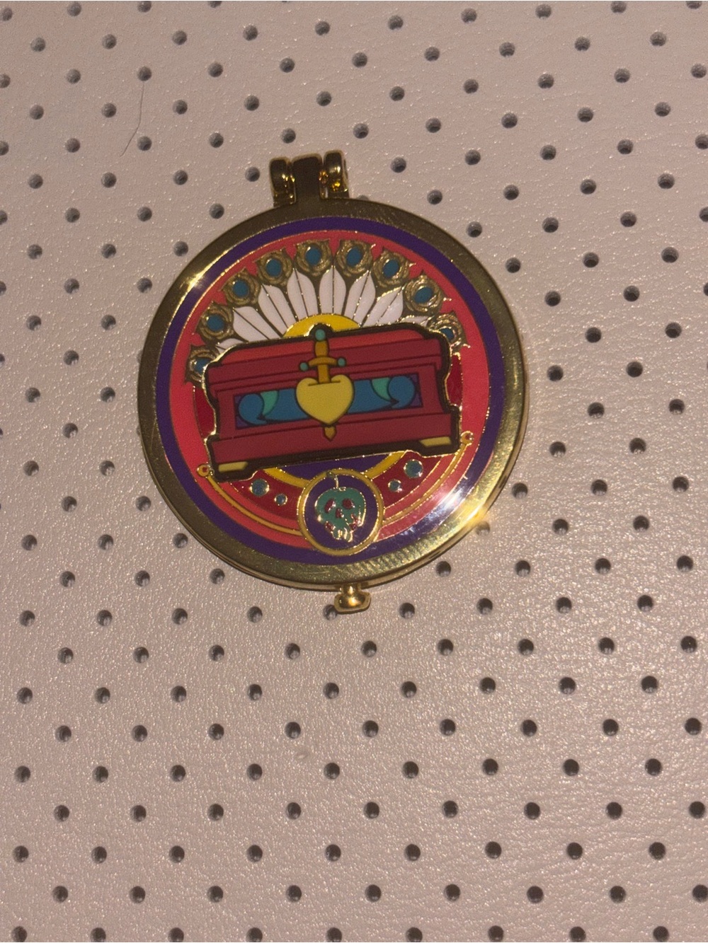 Loungefly Disney evil queen compact mirror pin. Disney pin.
